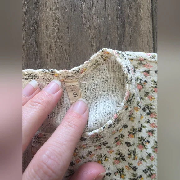 Dôen Paola Tee in Sunlit Secret Garden - Picture 8 of 13